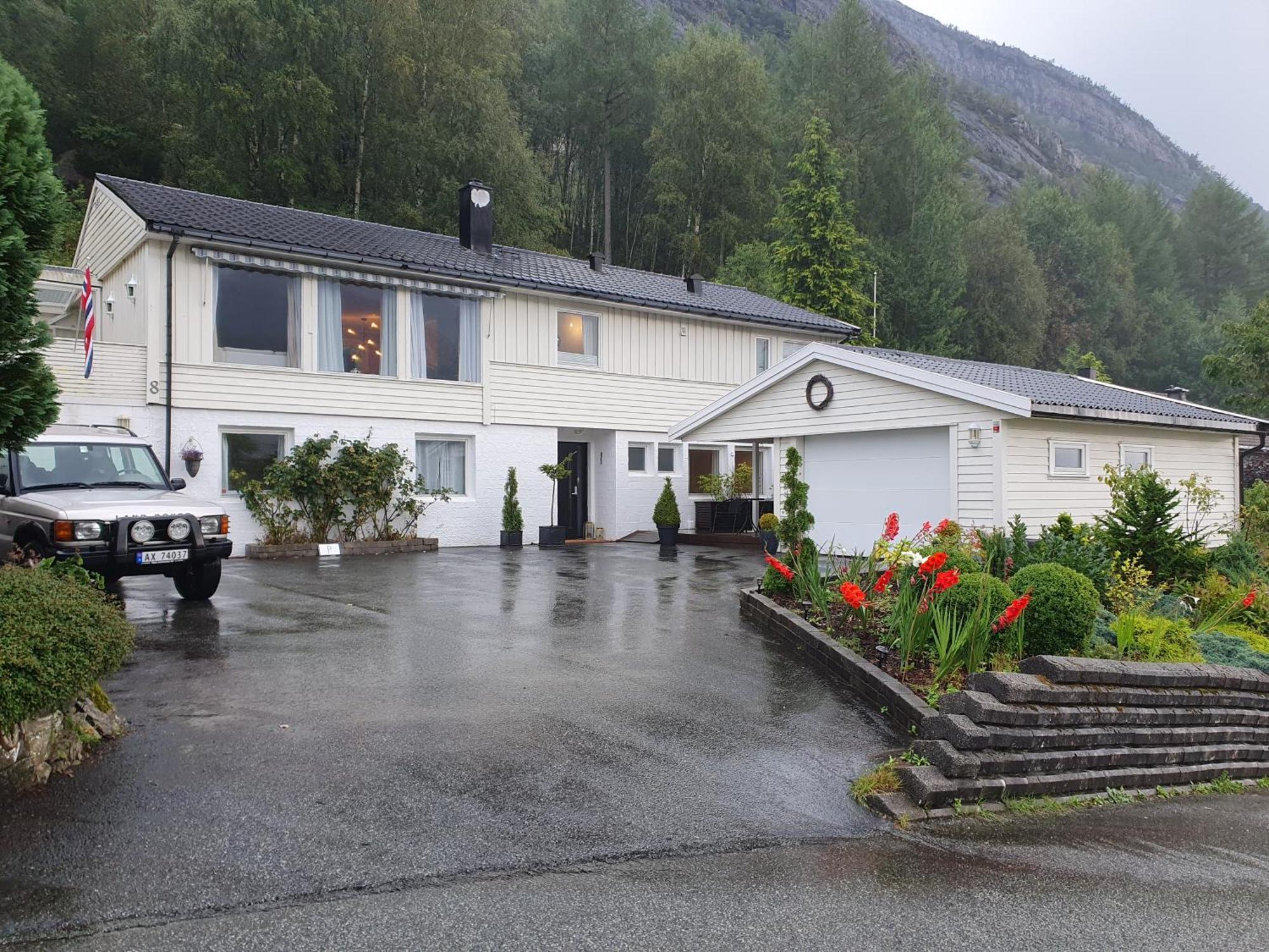 Ustigen Appartement Oltedal Buitenkant foto